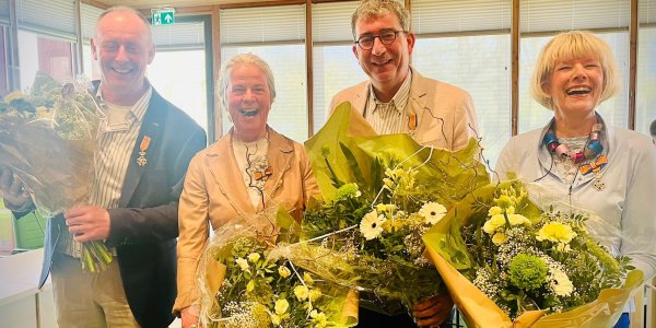 Foto: Koninklijke onderscheiding voor aftredende raadsleden